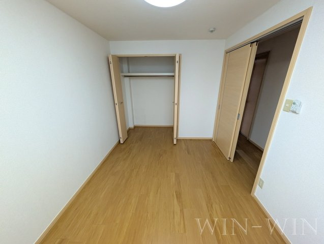 ロジュマン緑ケ丘の寝室