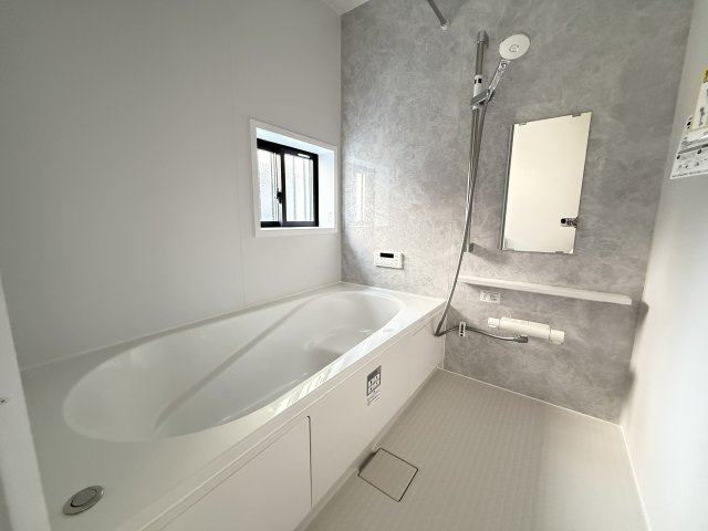 明石市沢野２丁目新築戸建の浴室