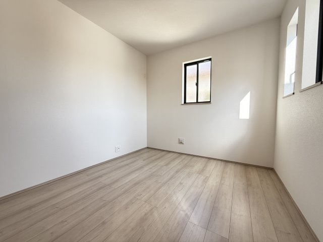 明石市沢野２丁目新築戸建の洋室