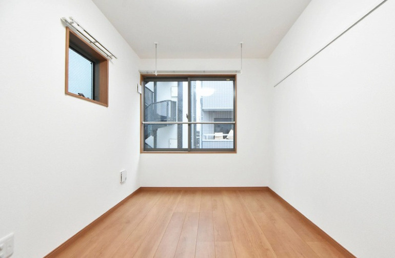 グランクオール野方フロントの洋室