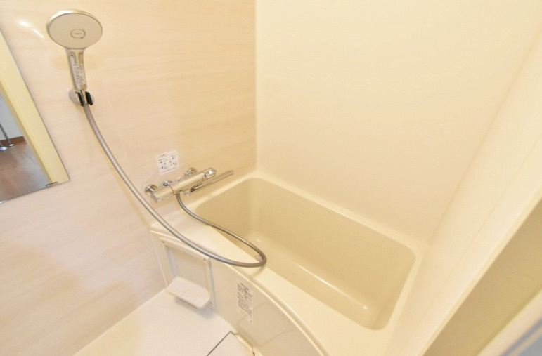 グランクオール野方フロントの浴室