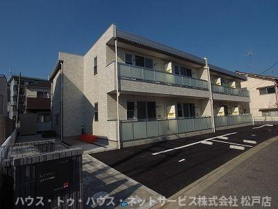 リブリ・Y.T常盤平の駐車場