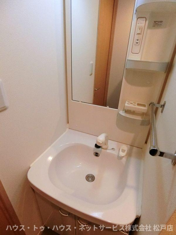 リブリ・Y.T常盤平の洗面所