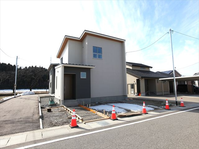 能美市宮竹町新築住宅の画像