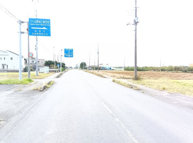 筑西市藤ケ谷の前面道路含む現地写真