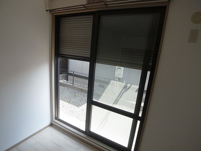 【セキュリティ】 | ビーラインミフネ1号館 | 防犯シャッターです