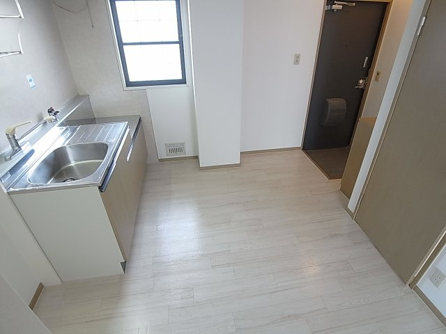 ビーラインミフネ1号館の設備|風通しの良い室内