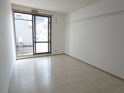 【内装】 | ビーラインミフネ1号館 | 日当たり良好の室内