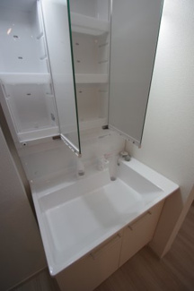 【独立洗面台】 | 【仲介手数料無料！！】八王子市長沼町　新築戸建て（全7棟）2号棟　4599万円