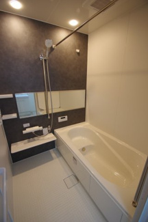 【浴室】 | 【仲介手数料無料！！】八王子市長沼町　新築戸建て（全7棟）2号棟　4599万円