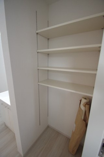 【収納】 | 【仲介手数料無料！！】八王子市長沼町　新築戸建て（全7棟）2号棟　4599万円