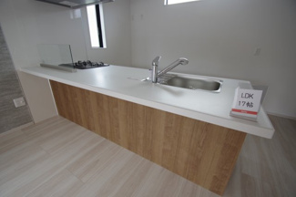 【キッチン】 | 【仲介手数料無料！！】八王子市長沼町　新築戸建て（全7棟）2号棟　4599万円