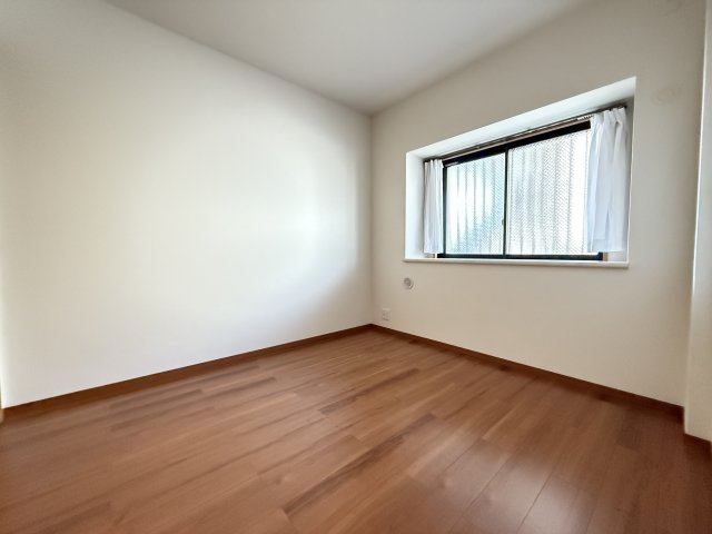 東急ドエルアルス明石朝霧台の洋室