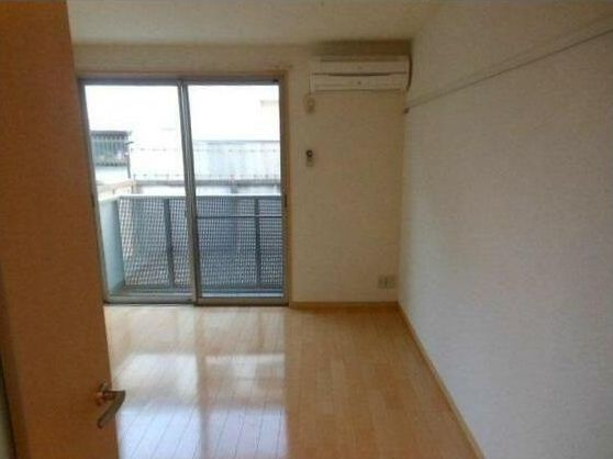 レスポワールの居間・リビング