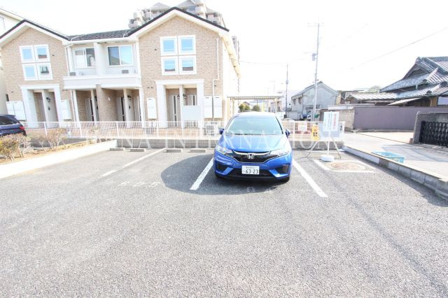 プレジャータウンの駐車場