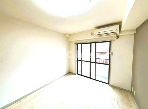 メディア武蔵関の居間・リビング