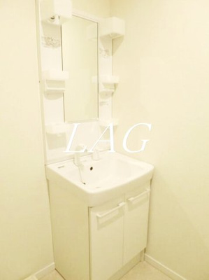 【洗面所】 | リコ・プアラニ | 独立洗面台です。