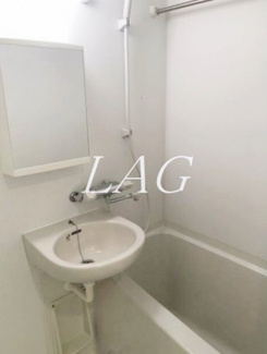 【洗面所】 | スカイコートルーベンス中目黒 | 洗面台です。