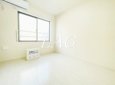 【居間・リビング】 | ライスフラワー羽田 | 洋室のお部屋です。