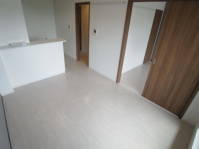 【居間・リビング】 | ウエストヒルズ西六甲 | リビングは人気のカウンタータイプです