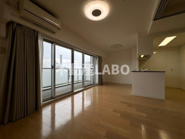 メイツブラン九条駅前の内装