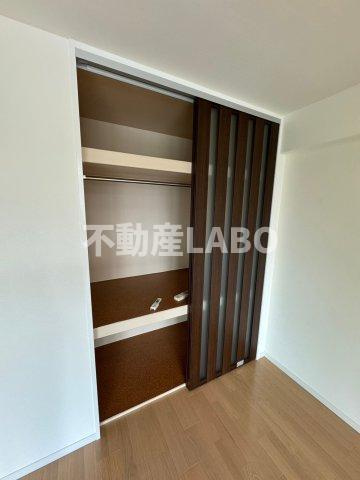 メイツブラン九条駅前の収納