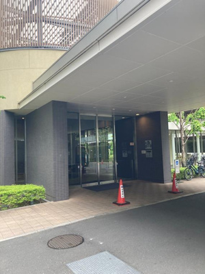 【エントランス】 | クレヴィア豊田多摩平の森RESIDENCE
