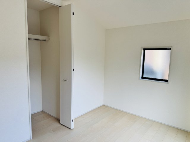 八王子市　元八王子町　新築一戸建て　２３期の収納|～収納力の高いクローゼット完備～