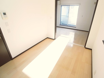 【居間・リビング】 | J・グランデ神戸谷上 | 寝室と、ダイニングを分けれる人気の間取り