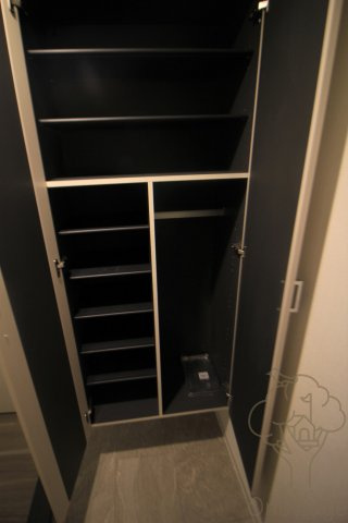MBC RESIDENCEの玄関