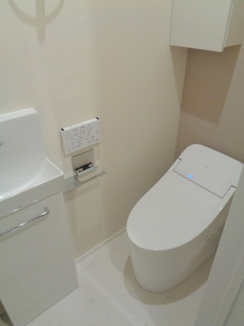 Ｂｒｅｅｚｅ　Ｙｕｉｇａｈａｍａのトイレ|トイレは嬉しい温水洗浄便座