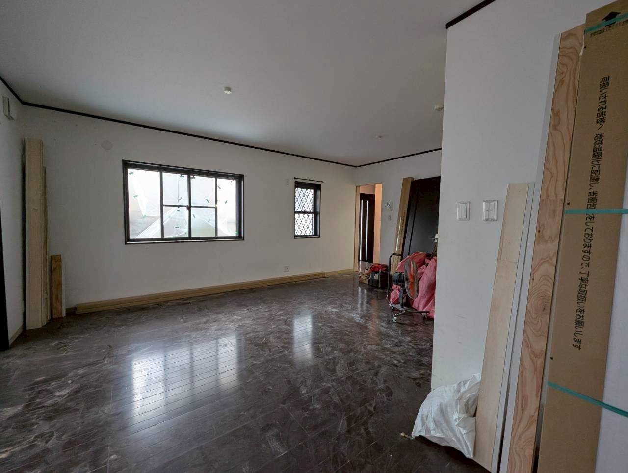 川西市鴬の森戸建の居間・リビング