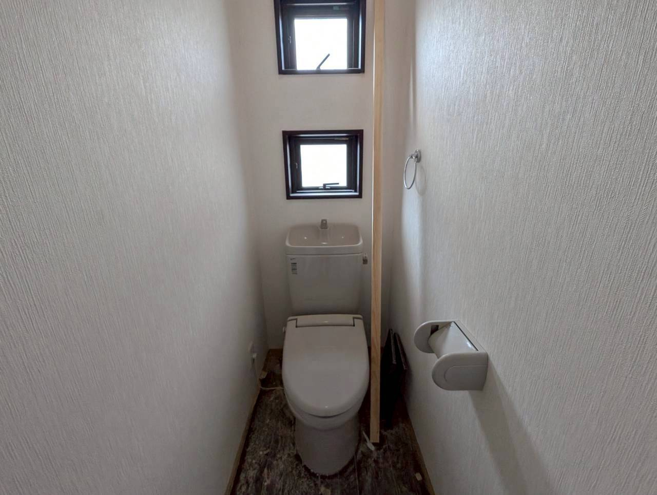 川西市鴬の森戸建のトイレ