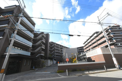 安心のオートロック付きです