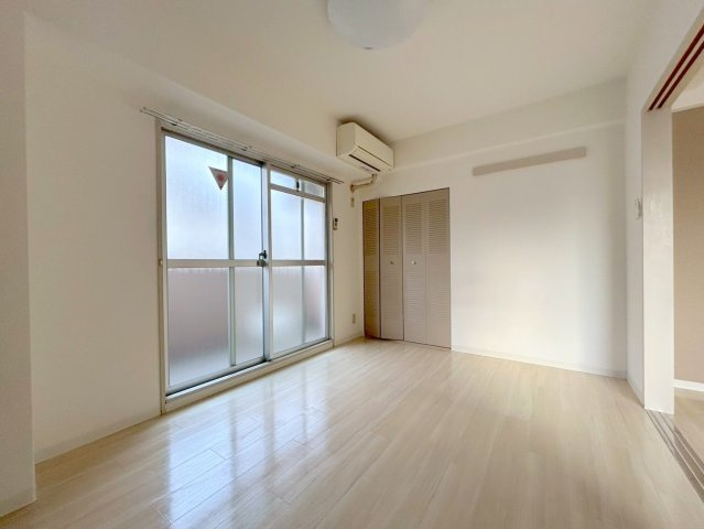 カーサミクニの居間・リビング