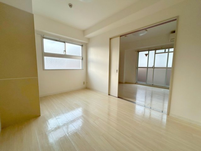 カーサミクニの居間・リビング