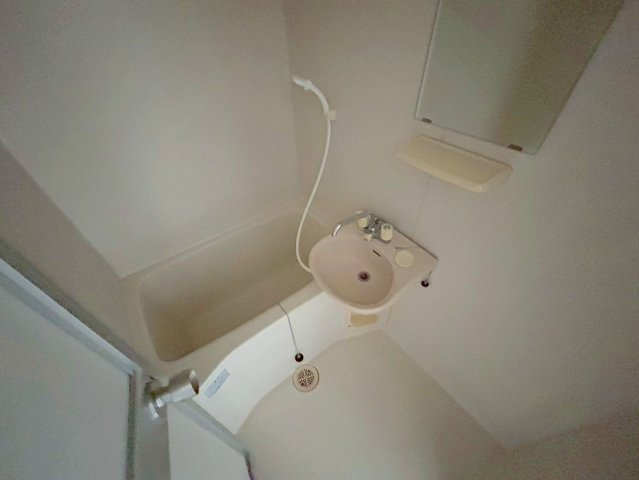 カーサミクニの浴室