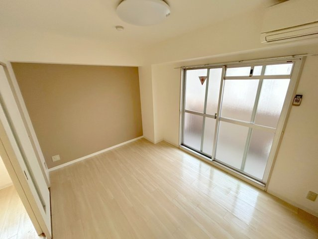 カーサミクニの寝室