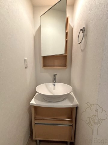 トレヴァンス梅田の独立洗面台