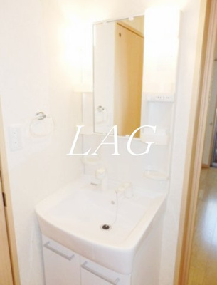 【洗面所】 | クルーセ小杉 | 洗面台です。