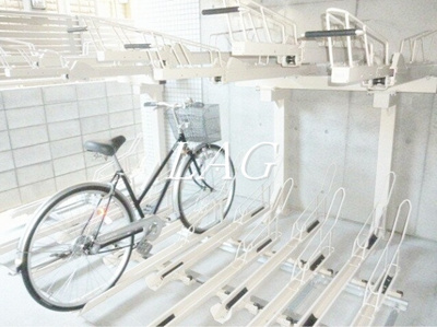 【その他共用部分】 | メゾン・タカネ | 駐輪場です。