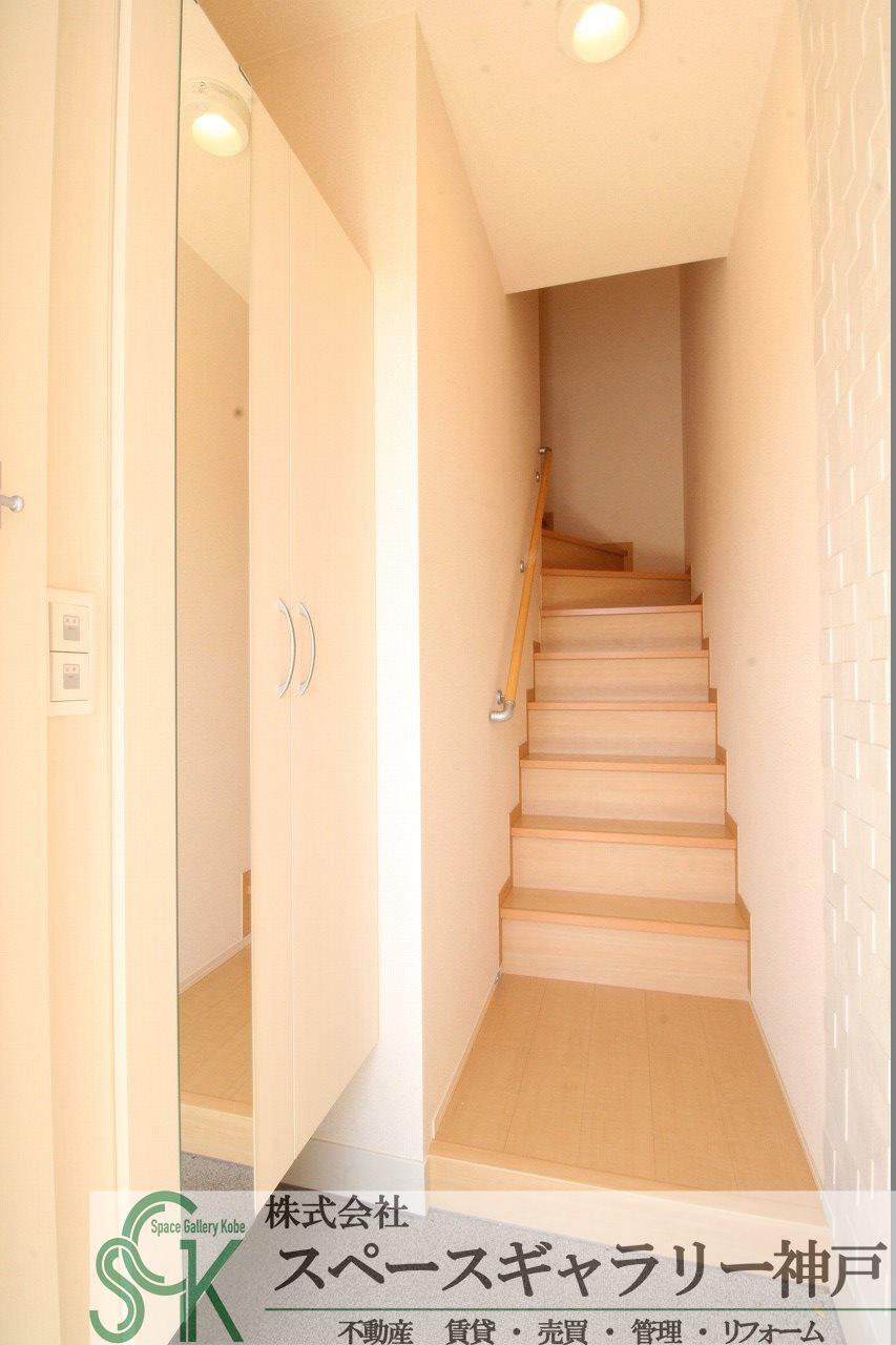 グランドソレーユ　Ⅱ棟の玄関|※お部屋により仕様が異なる場合があります※