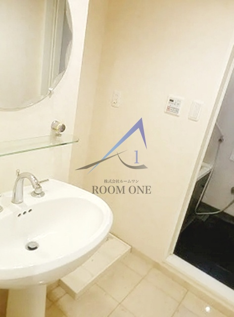 アデッソ大森の洗面所|独立洗面台です。