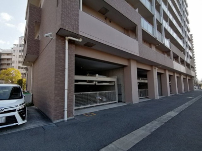 【駐車場】 | ソワール新檜尾台五号棟 | 【オンライン対応可能！】オンライン通話等での物件紹介や住宅ローン相談等も対応可能です！