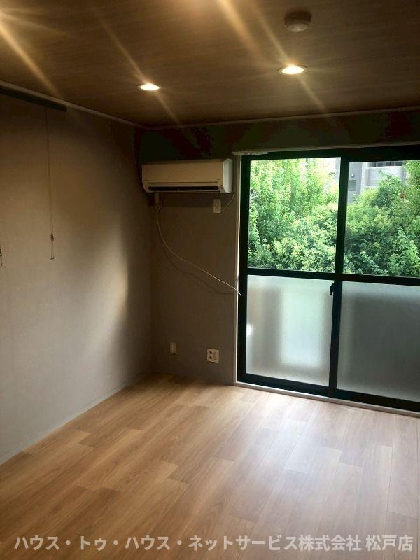 リファレンス胡録台A棟の居間・リビング