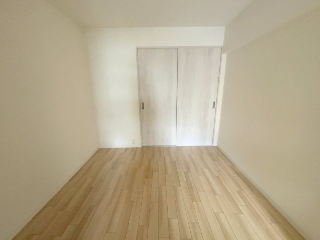 ウインドヒル三国の洋室