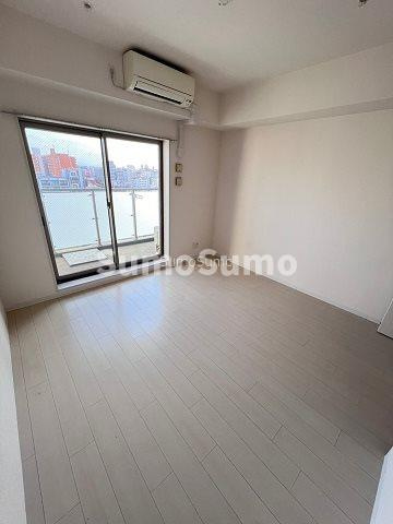 ViVi EBISUの居間・リビング|こちらのリビングで趣味の時間をお楽しみください