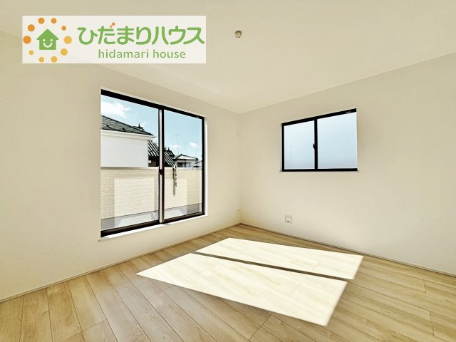 【寝室】 | 土浦市烏山4丁目　新築戸建　D号棟 | お掃除しやすく、清潔感を保てるのでダニも発生しにくいフローリング♪