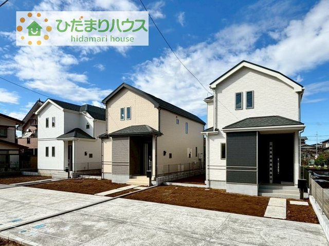 【外観】 | 土浦市烏山4丁目　新築戸建　D号棟 | 是非一度、ご家族そろってご内覧ください♪