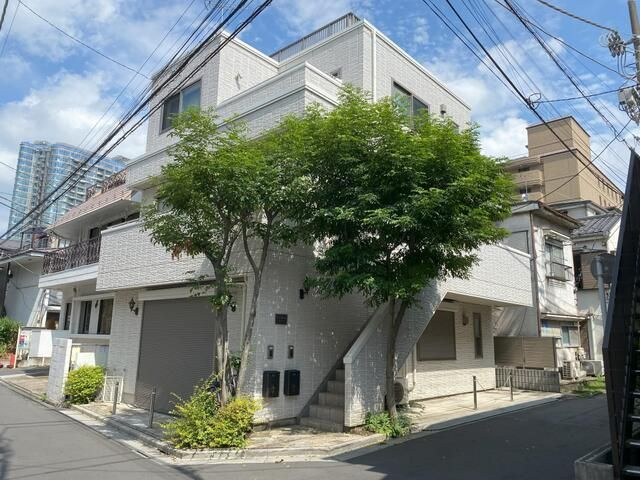 ＣＨＡＭＢＯＲＤ北参道の外観